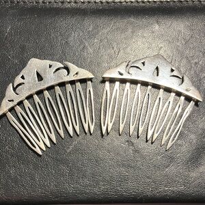 Vintage SS 925 Combs Set, Signed, 22 grams, excellent condition